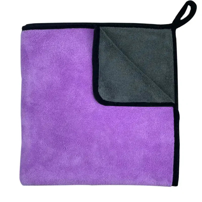 Serviette en microfibre super absorbante violette et noire avec bordure noire